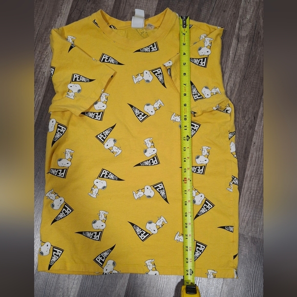 Peanuts Yellow Graphic T-Shirt Snoopy SMOKE FREE HOME - Picture 7 of 7